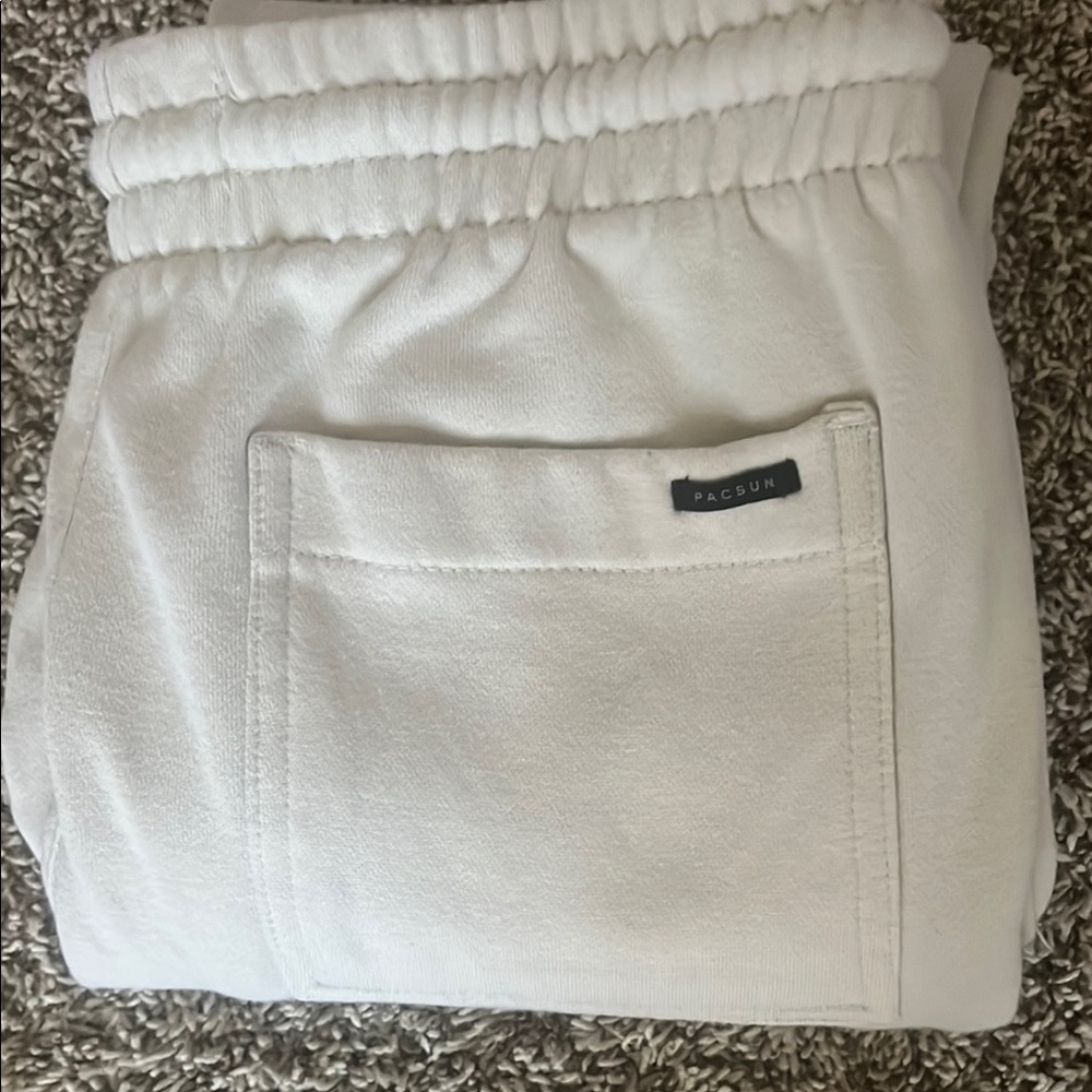 Men's PacSun Crème Cargo Jogger Pants - Picture 6 of 6